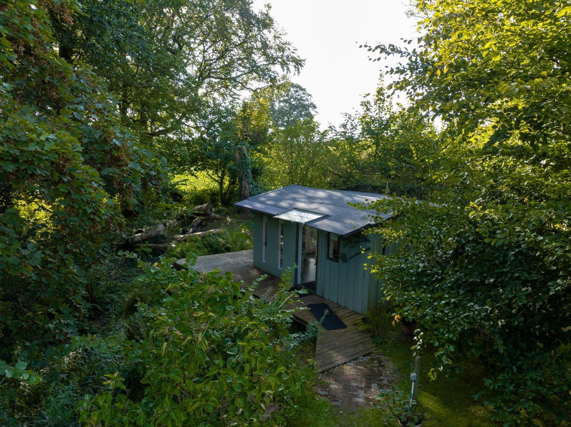 The Cwtch - Woodland With Country Views! Begelly